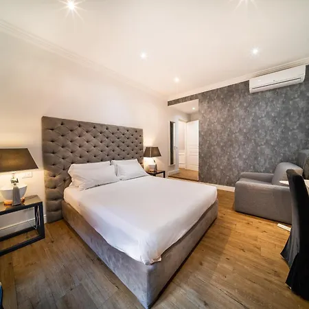 Vatican Chic 4*