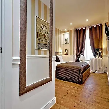 Vatican Chic 4*