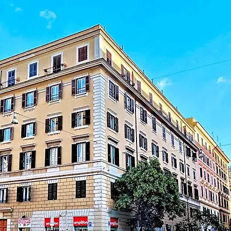 Vatican Chic Bed & Breakfast
