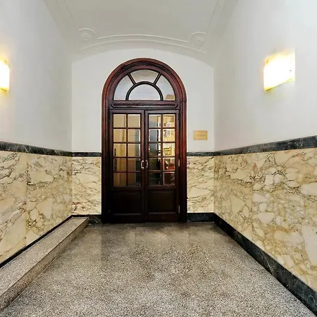 Vatican Chic 4*