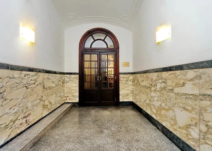 Vatican Chic 4*