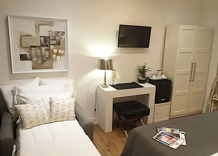 Vatican Chic Bed & Breakfast Rome